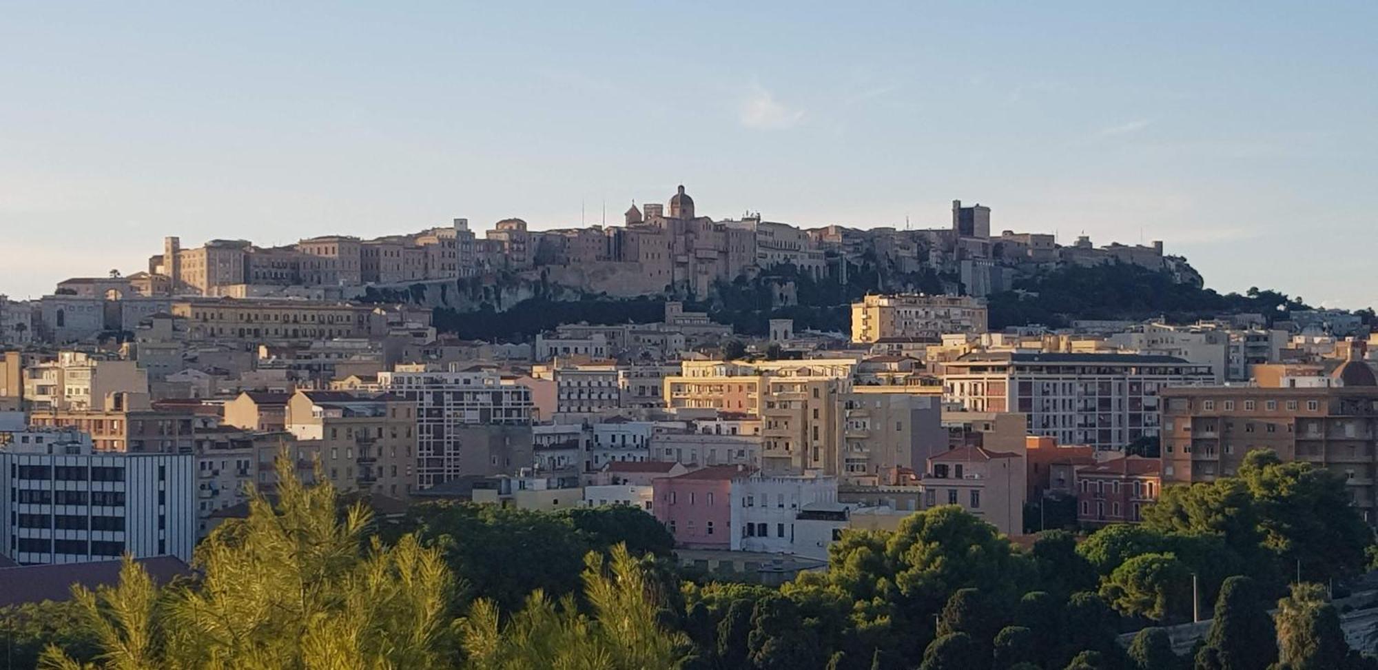 Lilyum Apartman Cagliari Kültér fotó